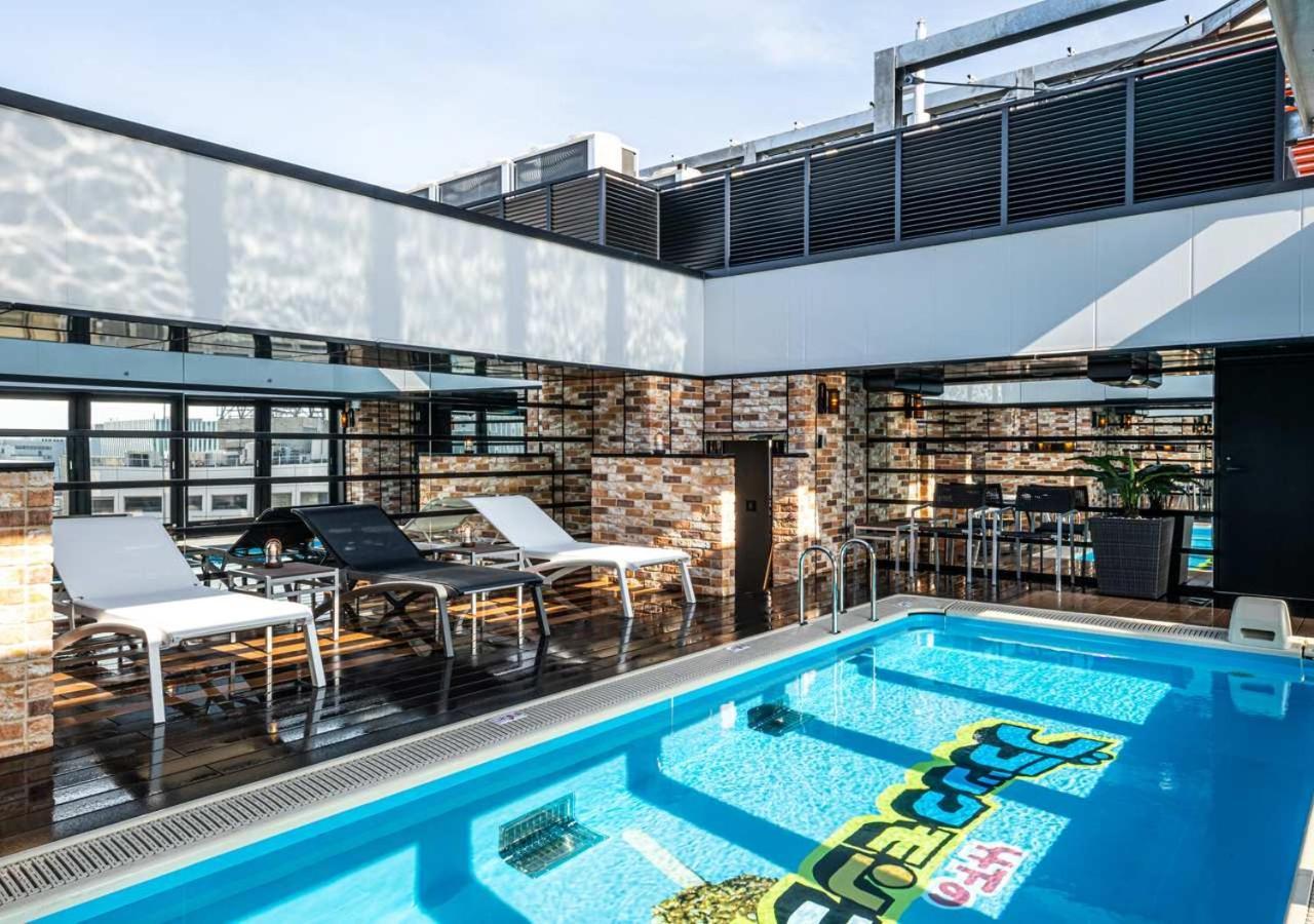 Apa Hotel & Resort Hakata Ekihigashi 후쿠오카 외부 사진